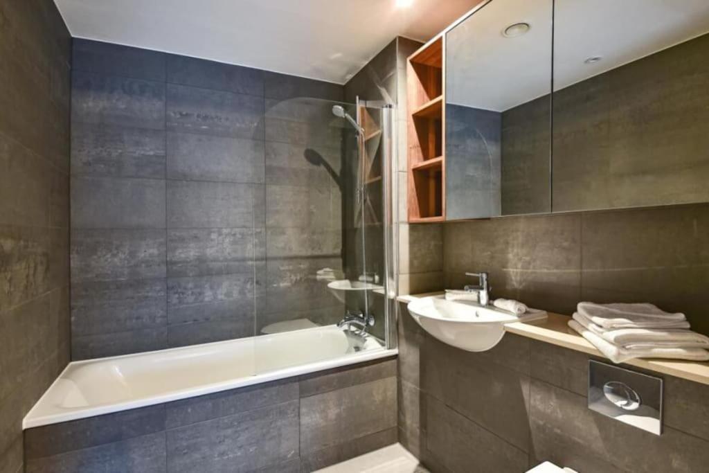 Luxury 2 Bedroom 2 Bathroom Apartment -Borough Market/ London Bridge المظهر الخارجي الصورة